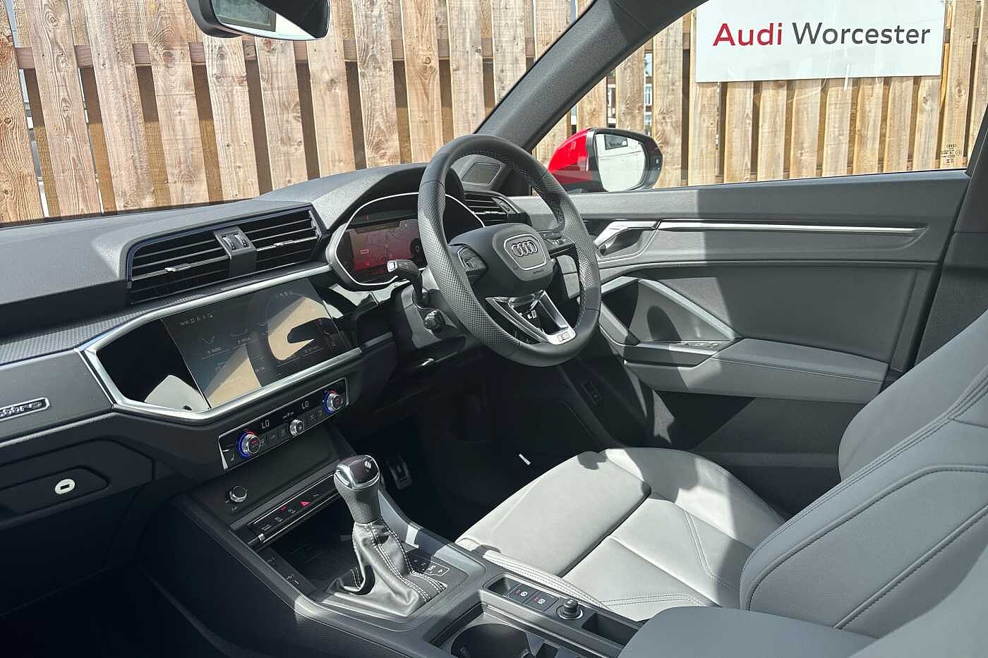 Used Audi Q3 2025 for sale - 77193015: Photo 2