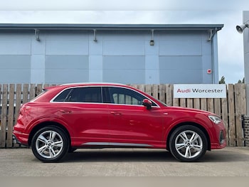 Used Audi Q3 2025 for sale - 77193015: Photo