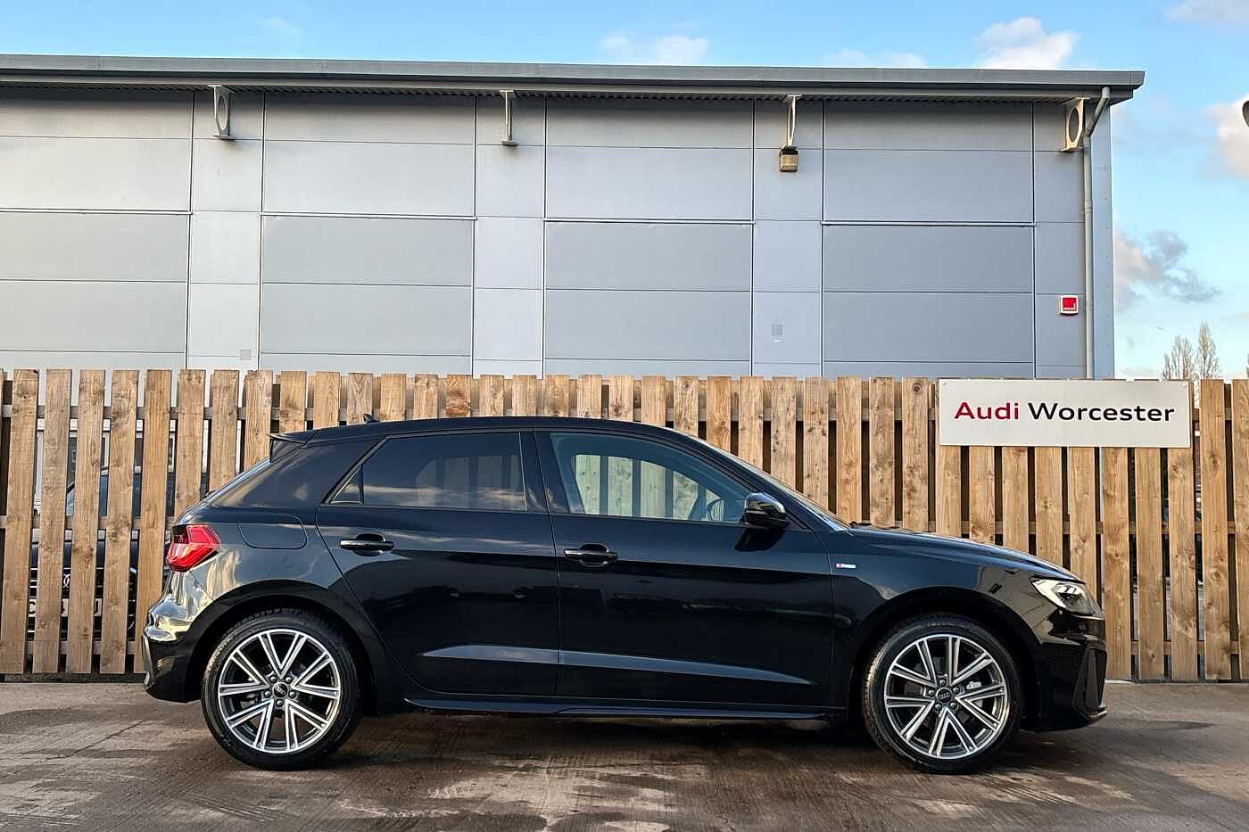 Used Audi A1 2025 for sale - 76110893: Photo 4
