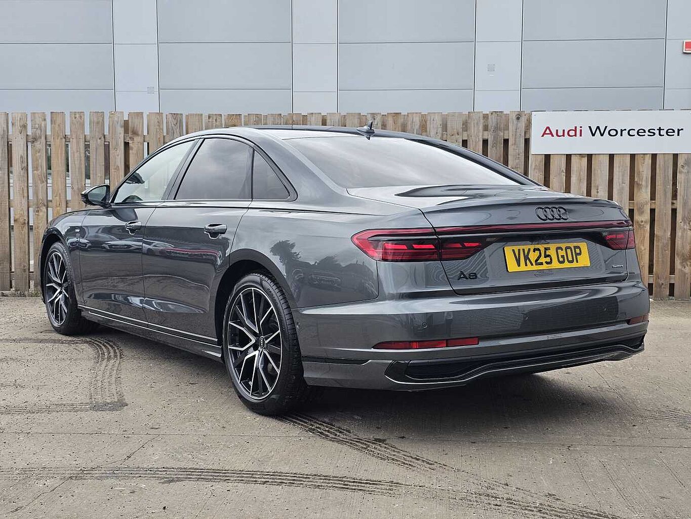 Used Audi A8 2025 for sale - 76111011: Photo 5