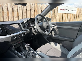 Used Audi A1 2025 for sale - 76110699: Photo 2