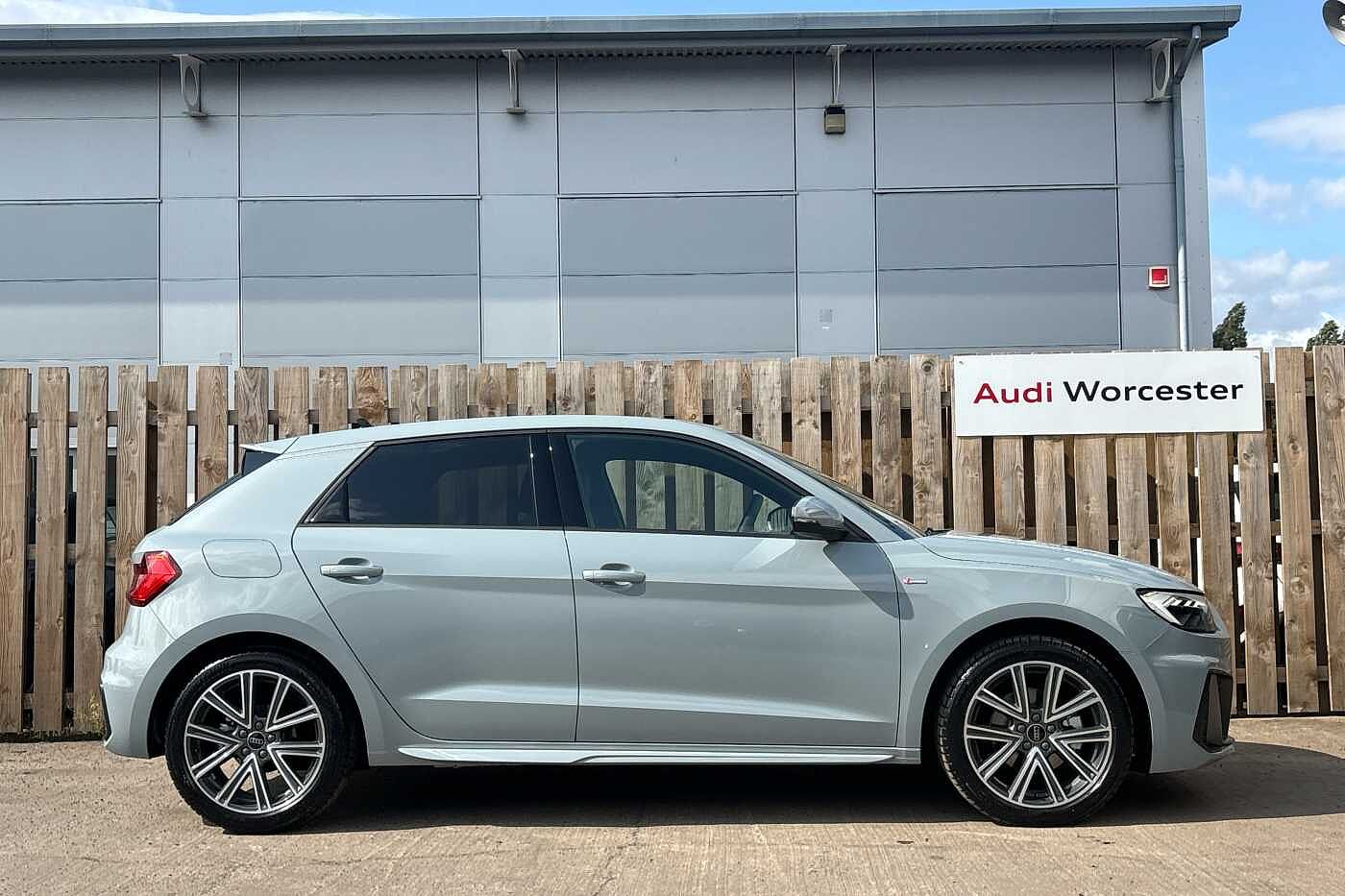 Used Audi A1 2025 for sale - 76110699: Photo 4
