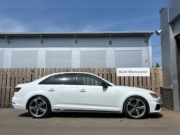 Used Audi A4 2019 for sale - 76111128: Photo
