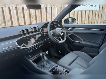 Used Audi Q3 2025 for sale - 76111036: Photo 2