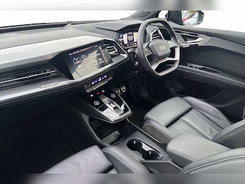 Used Audi Q4 e-tron 2021 for sale - 77725149: Photo