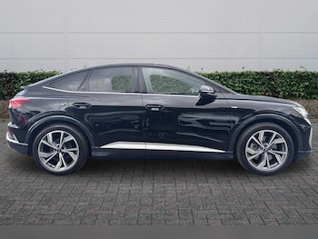 Used Audi Q4 e-tron 2021 for sale - 77725149: Photo