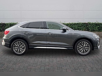 Used Audi Q3 2021 for sale - 77551570: Photo