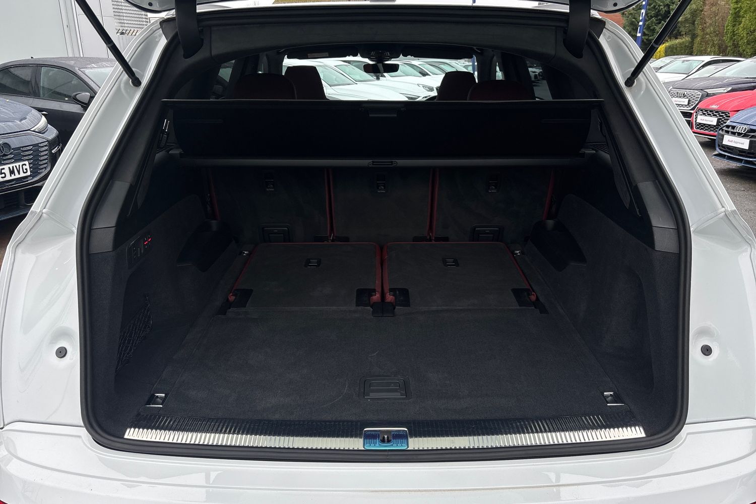 Used Audi Q7 2023 for sale - 76937345: Photo 10