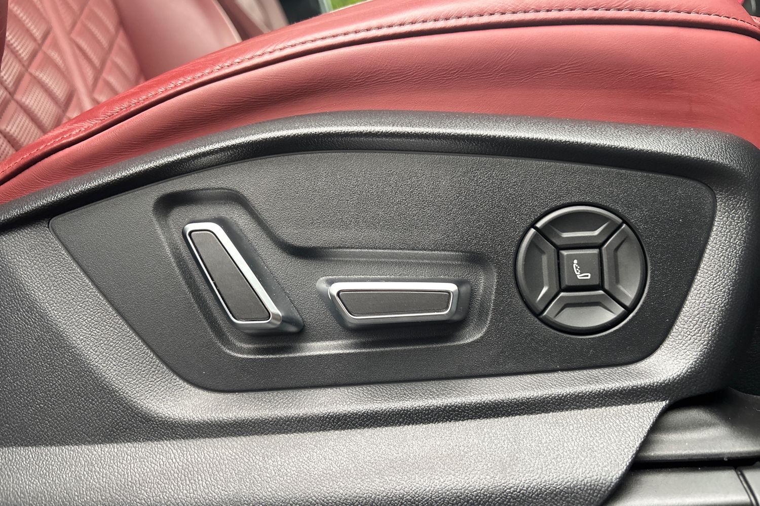 Used Audi Q7 2023 for sale - 76937345: Photo 21