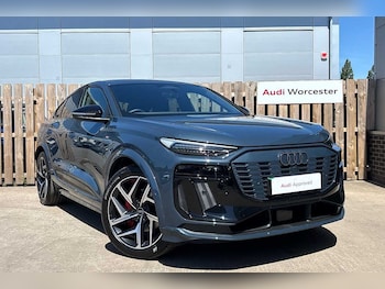 Used Audi Q6 e-tron 2025 for sale - 76110555: Photo