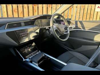 Used Audi Q8 e-tron 2024 for sale - 72804341: Photo