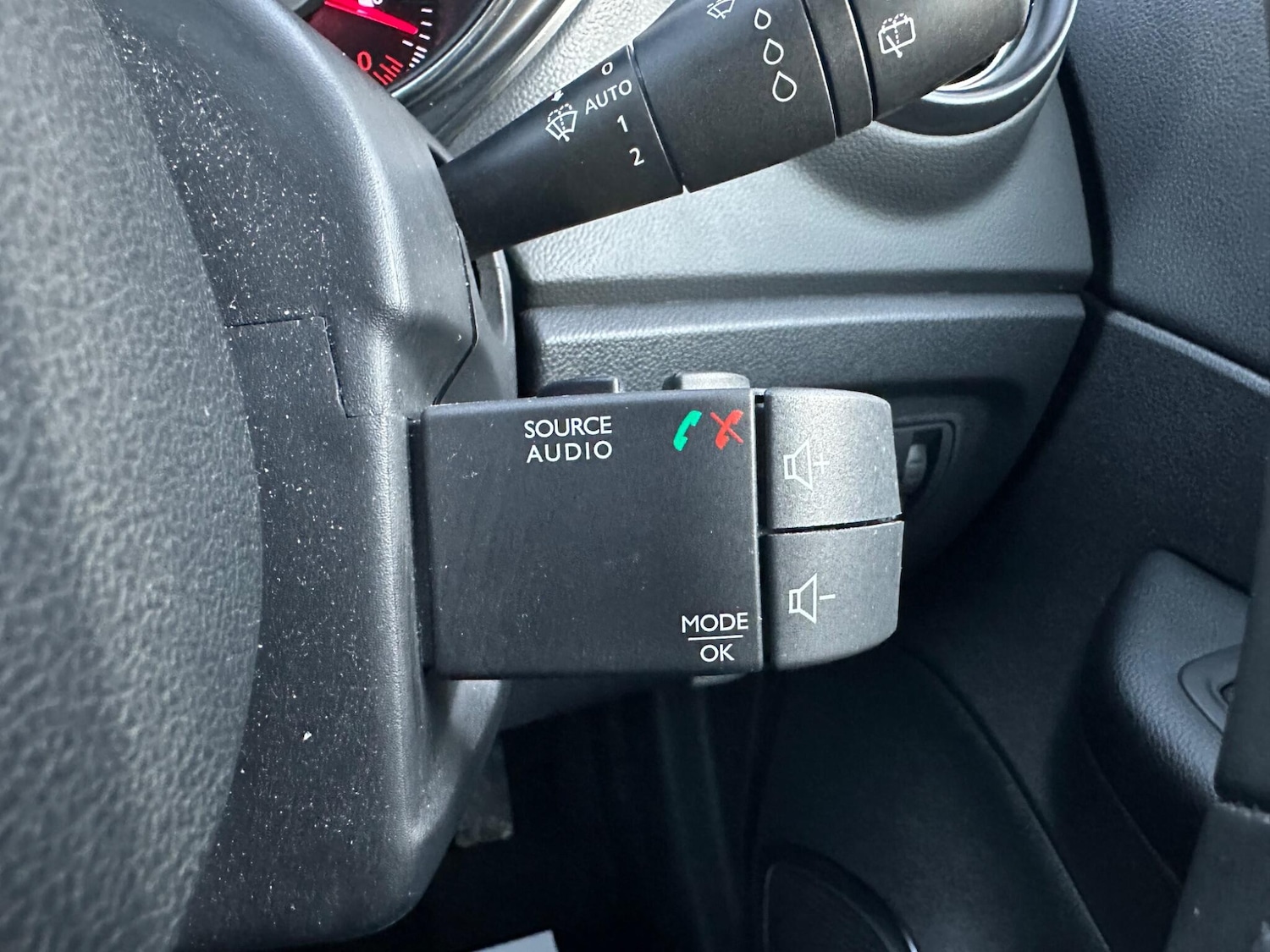 Used Renault Captur 2018 for sale - 76765877: Photo 16