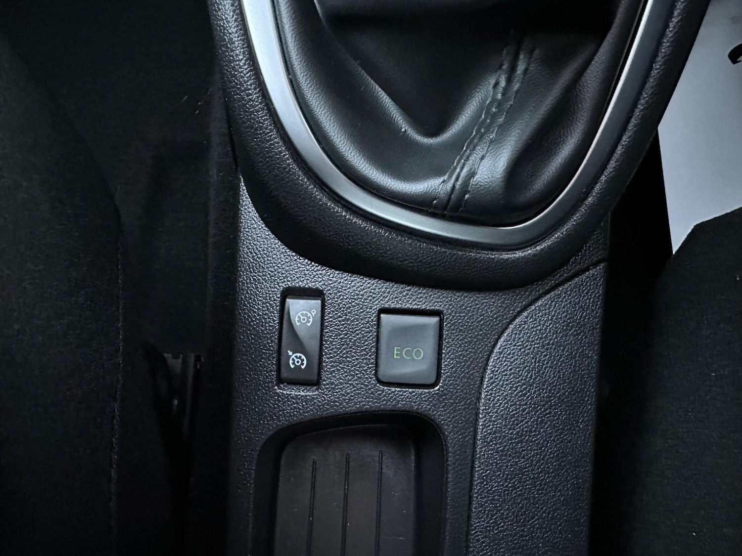 Used Renault Captur 2018 for sale - 76765877: Photo 18