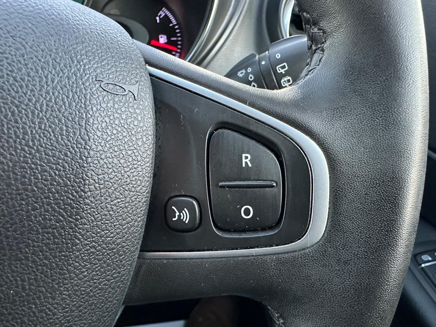 Used Renault Captur 2018 for sale - 76765877: Photo 19