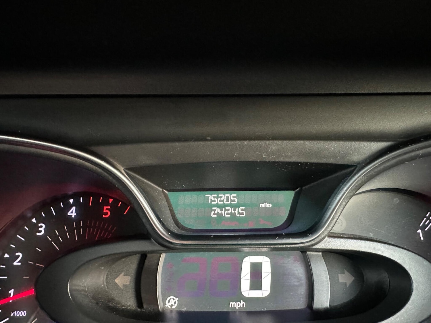 Used Renault Captur 2018 for sale - 76765877: Photo 25