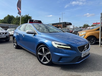 Used Volvo V40 2016 for sale - 79303865: Photo