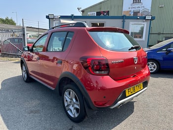 Used Dacia Sandero Stepway 2018 for sale - 79635330: Photo