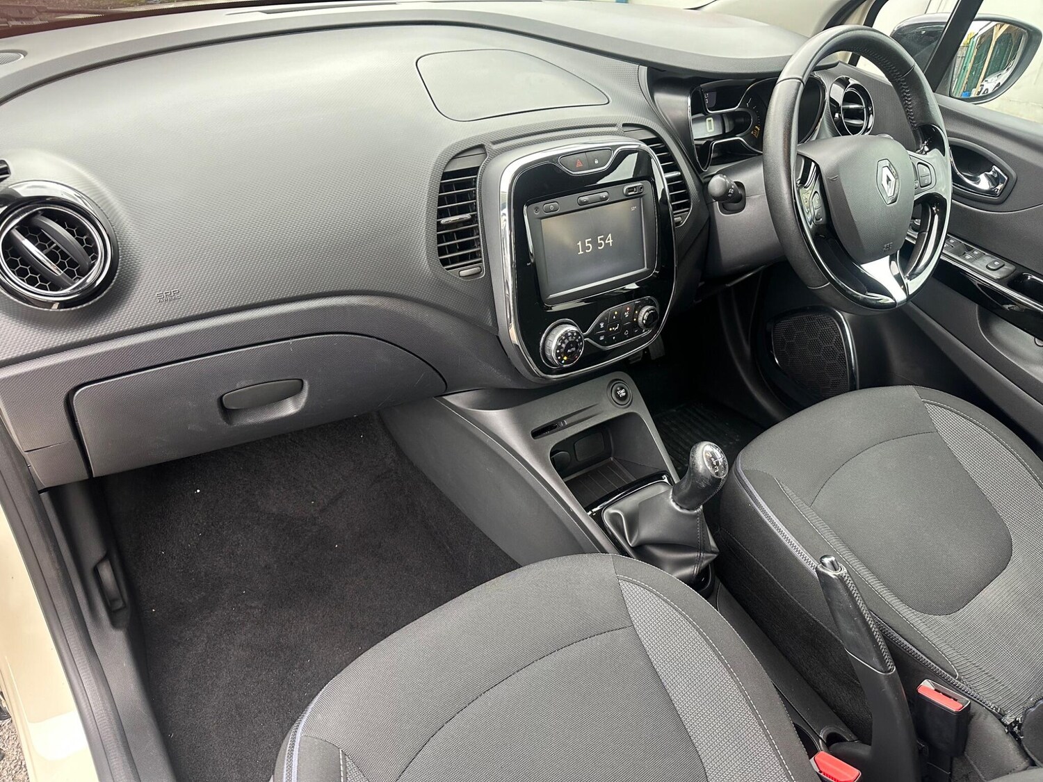 Used Renault Captur 2016 for sale - 76348731: Photo 14