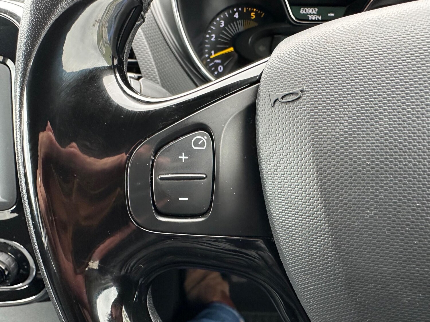 Used Renault Captur 2016 for sale - 76348731: Photo 20