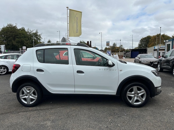 Used Dacia Sandero Stepway 2014 for sale - 76215306: Photo 7
