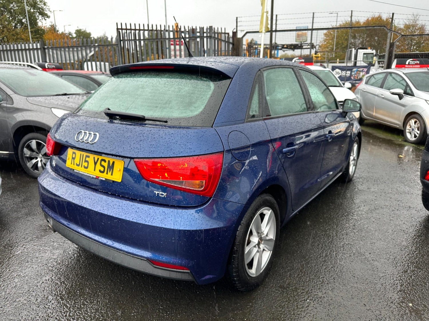 Used Audi A1 2015 for sale - 76370255: Photo 2