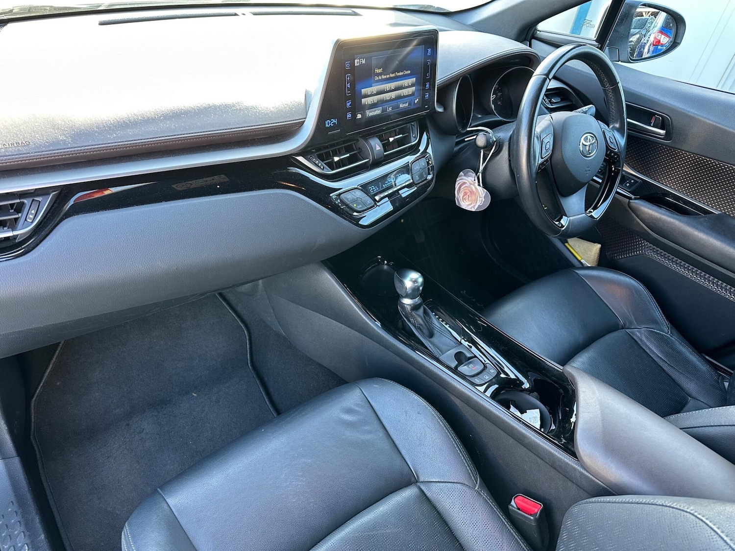 Used Toyota C-HR 2018 for sale - 76866116: Photo 12