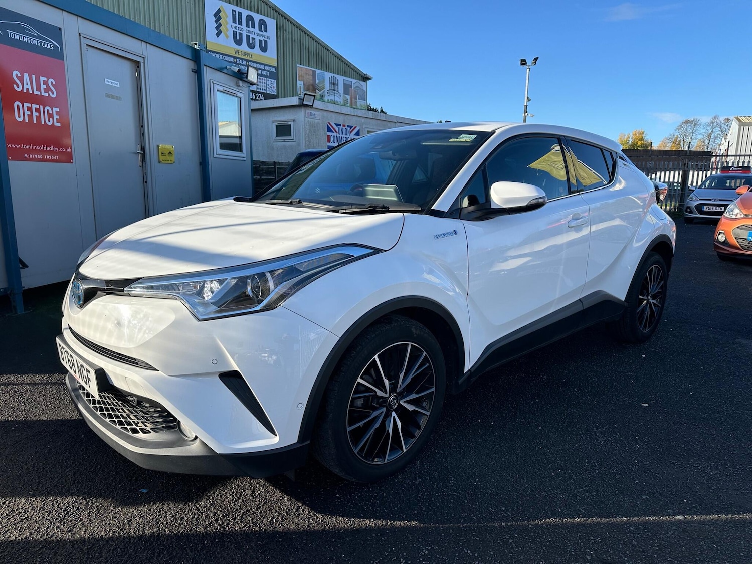 Used Toyota C-HR 2018 for sale - 76866116: Photo 3