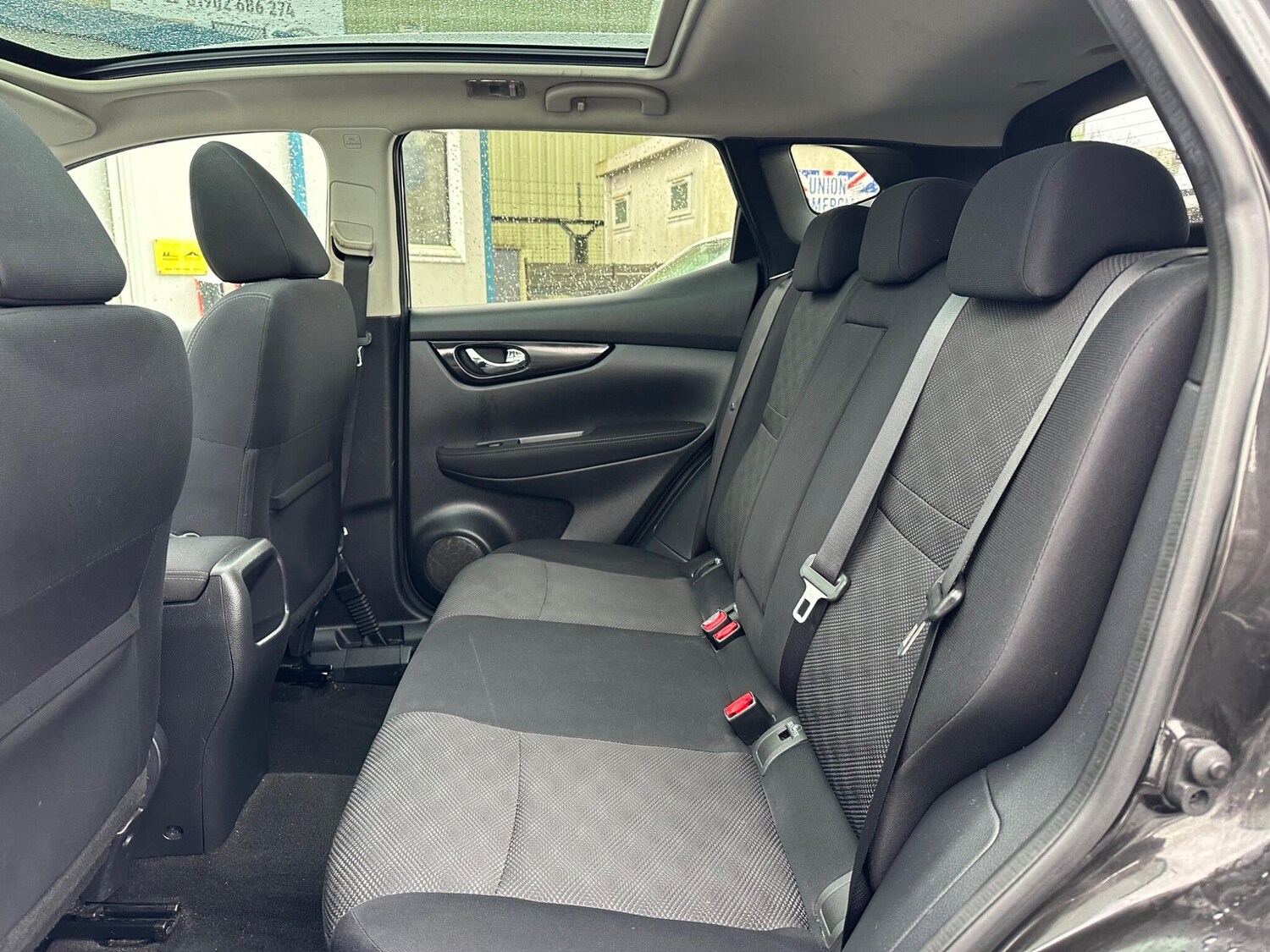 Used Nissan Qashqai 2016 for sale - 76975877: Photo 14