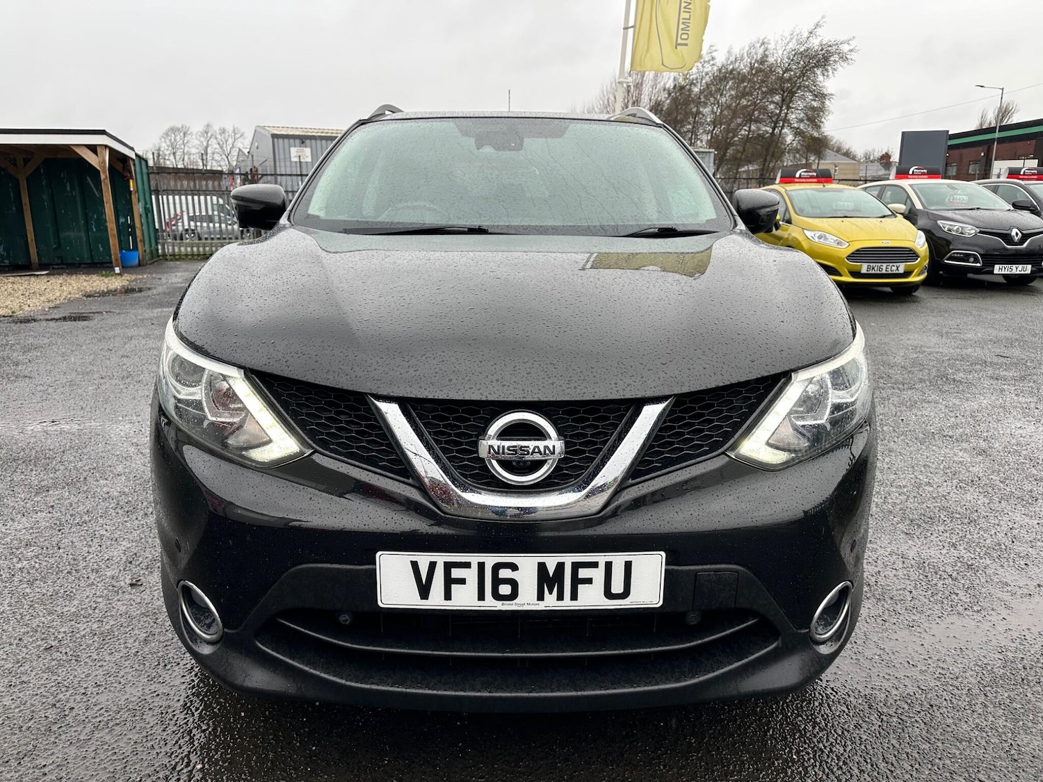 Used Nissan Qashqai 2016 for sale - 76975877: Photo 2