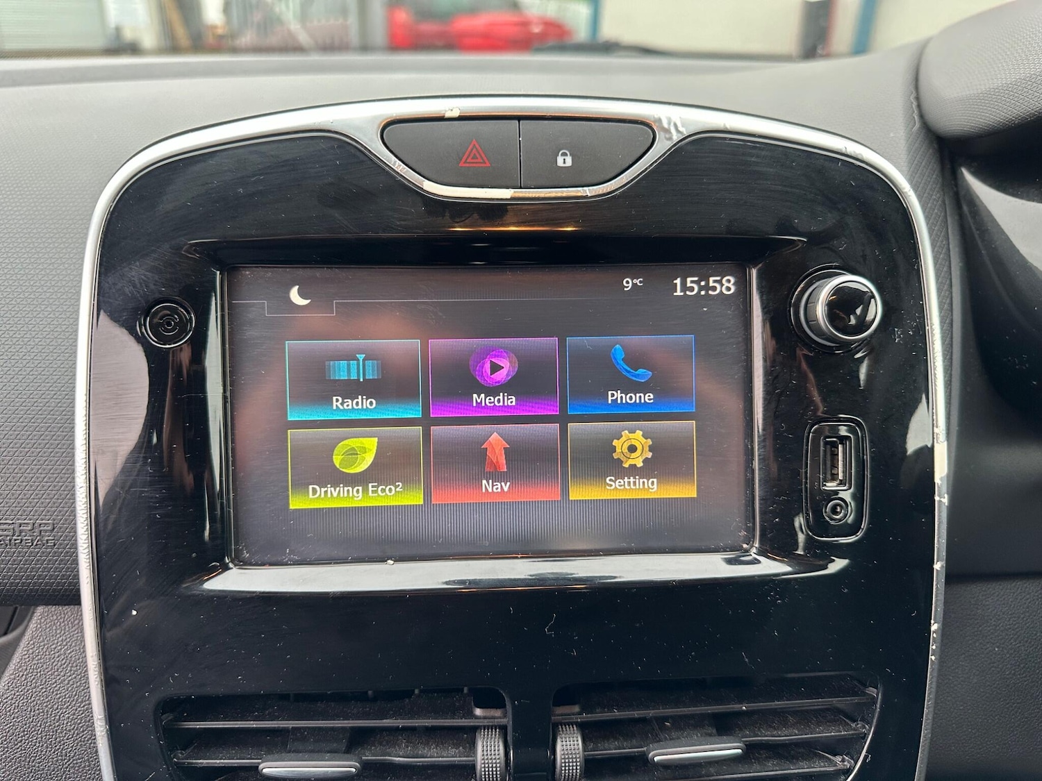 Used Renault Clio 2016 for sale - 77794150: Photo 19