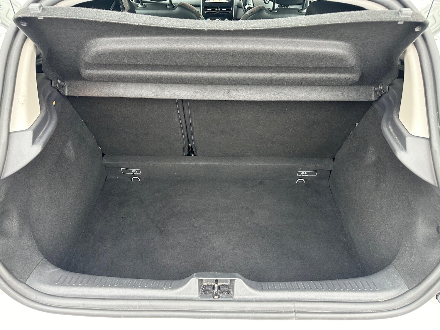 Used Renault Clio 2016 for sale - 77794150: Photo 21