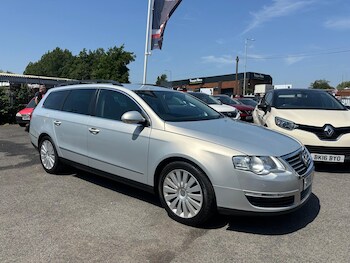 Used Volkswagen Passat 2010 for sale - 78988751: Photo