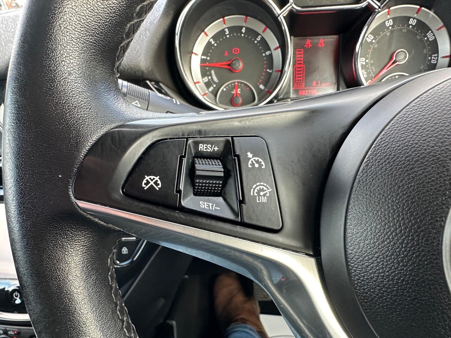 Used Vauxhall ADAM 2015 for sale - 78057939: Photo 15