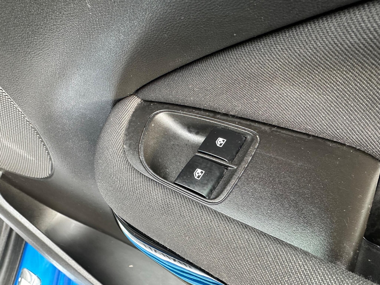 Used Vauxhall ADAM 2015 for sale - 78057939: Photo 16