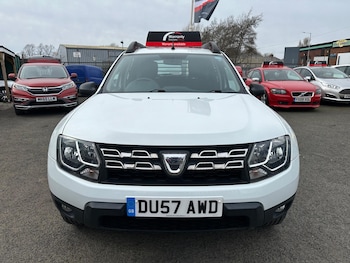 Used Dacia Duster 2017 for sale - 77993630: Photo