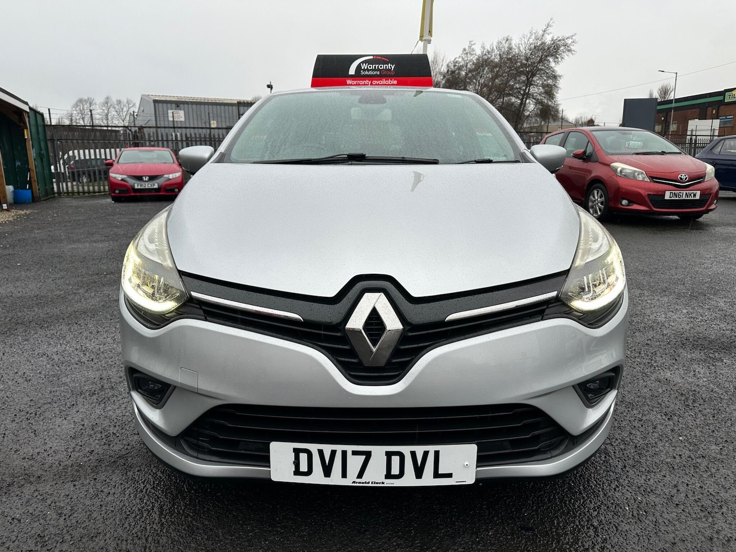 Used Renault Clio 2017 for sale - 77215530: Photo 2