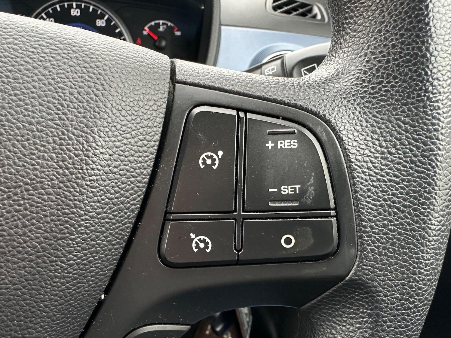 Used Hyundai i10 2014 for sale - 76315217: Photo 11