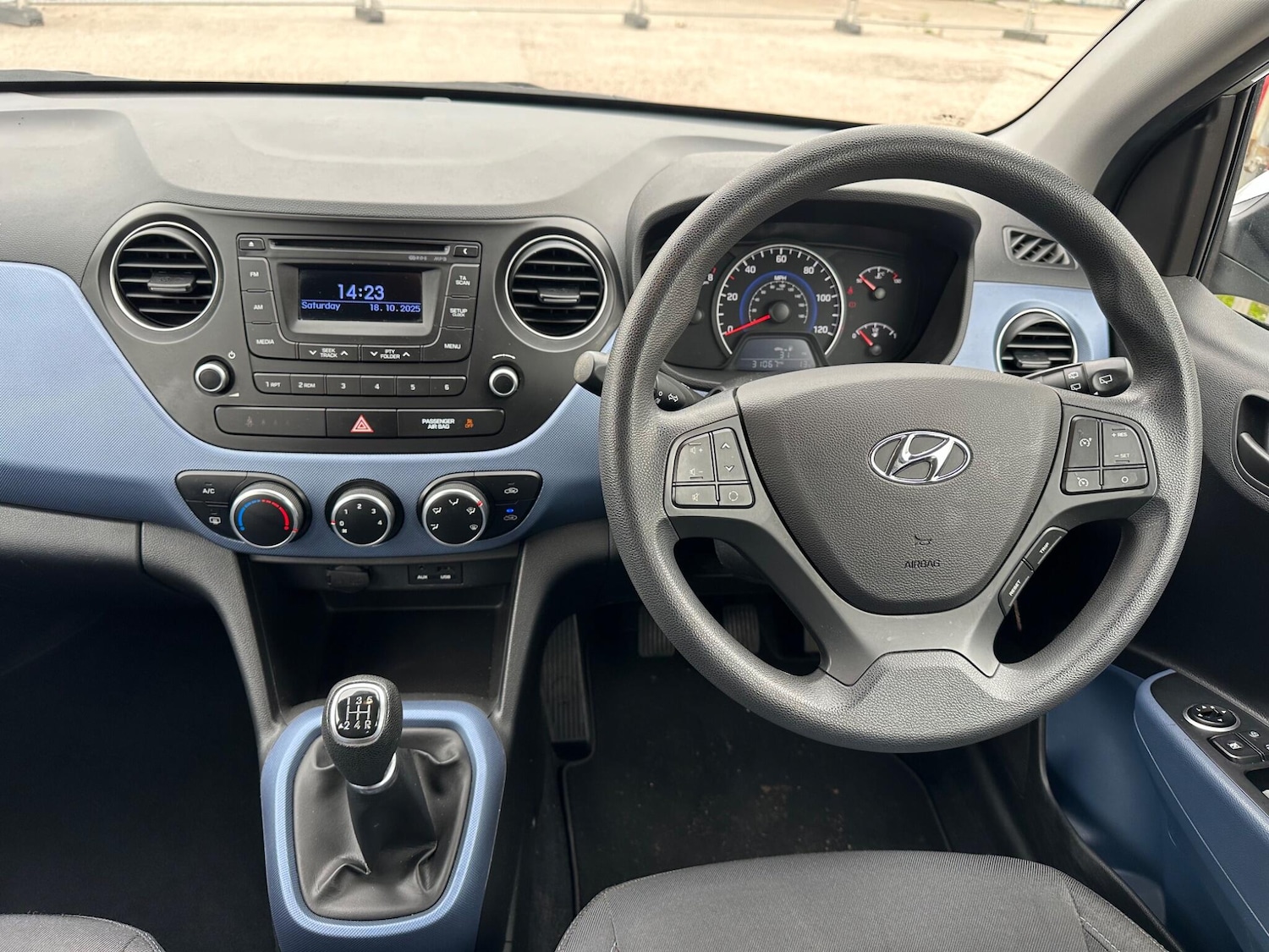 Used Hyundai i10 2014 for sale - 76315217: Photo 5