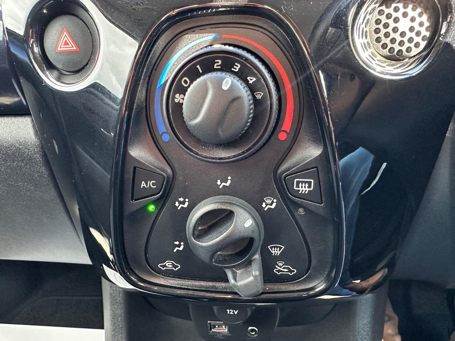 Used Toyota AYGO 2014 for sale - 78072806: Photo 11