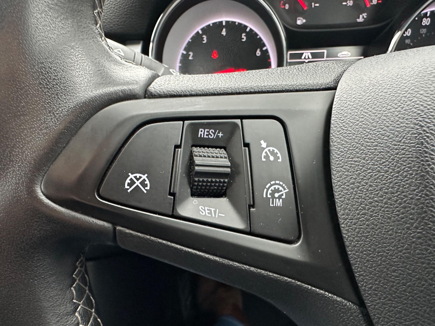 Used Vauxhall Astra 2018 for sale - 76560917: Photo 25