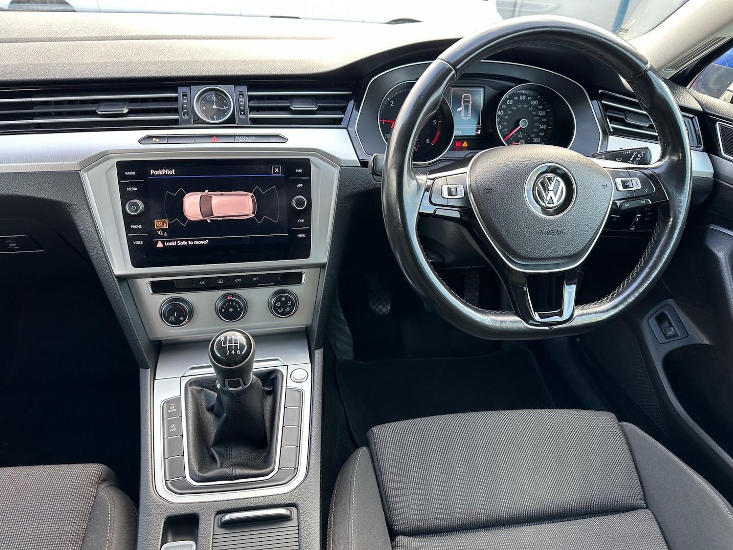 Used Volkswagen Passat 2018 for sale - 76633212: Photo 11