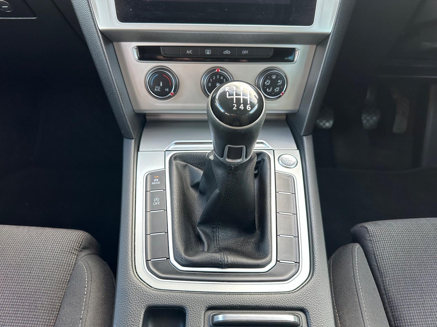 Used Volkswagen Passat 2018 for sale - 76633212: Photo 9