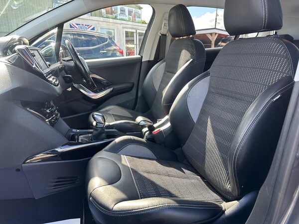 Used Peugeot 2008 2015 for sale - 76072655: Photo 12