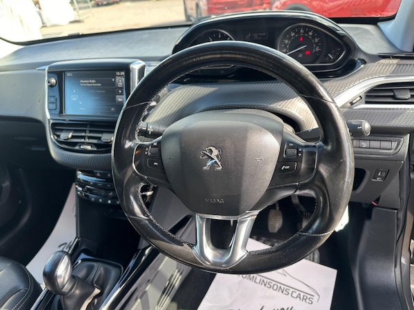 Used Peugeot 2008 2015 for sale - 76072655: Photo 15