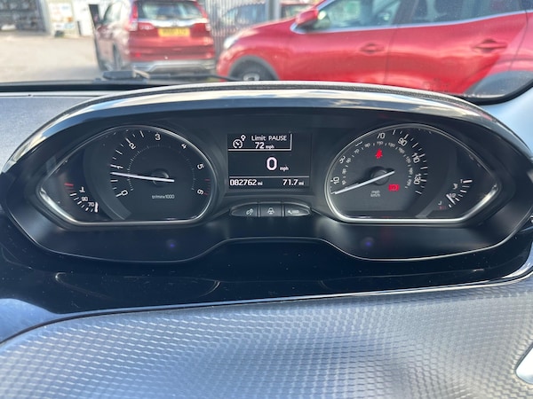 Used Peugeot 2008 2015 for sale - 76072655: Photo 18