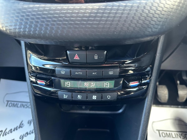 Used Peugeot 2008 2015 for sale - 76072655: Photo 25