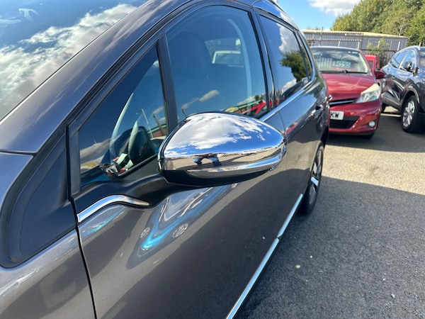 Used Peugeot 2008 2015 for sale - 76072655: Photo 31