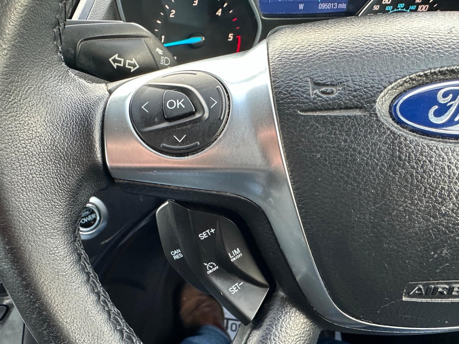 Used Ford Kuga 2013 for sale - 77345441: Photo 16