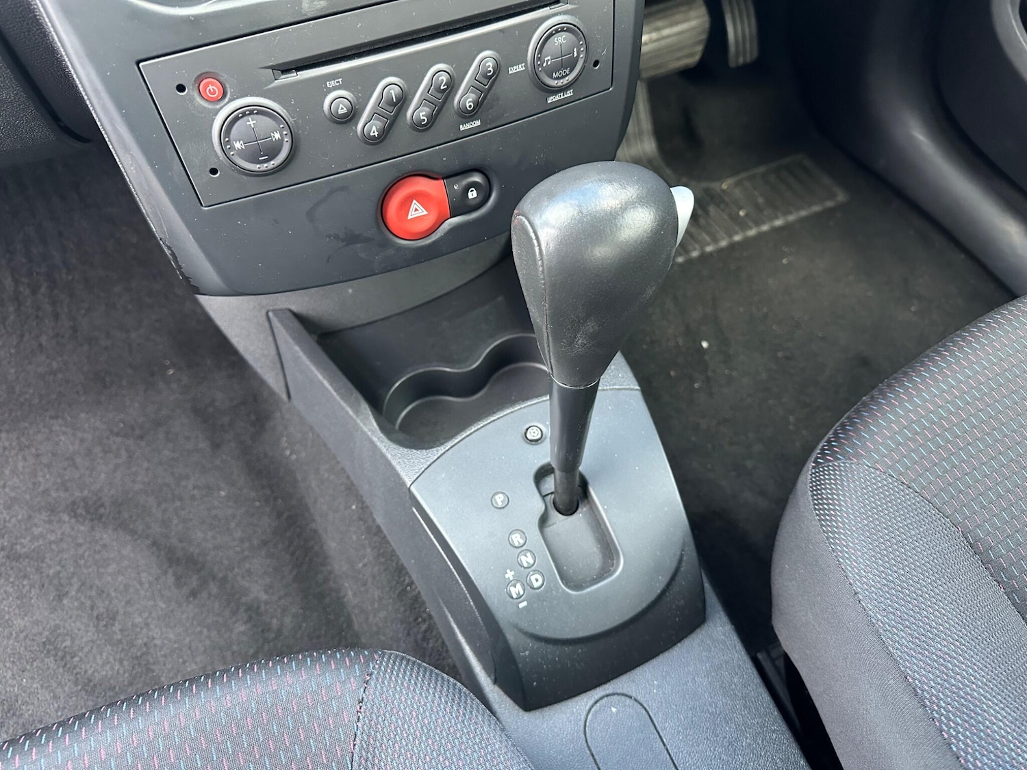 Used Renault Clio 2007 for sale - 77358309: Photo 10