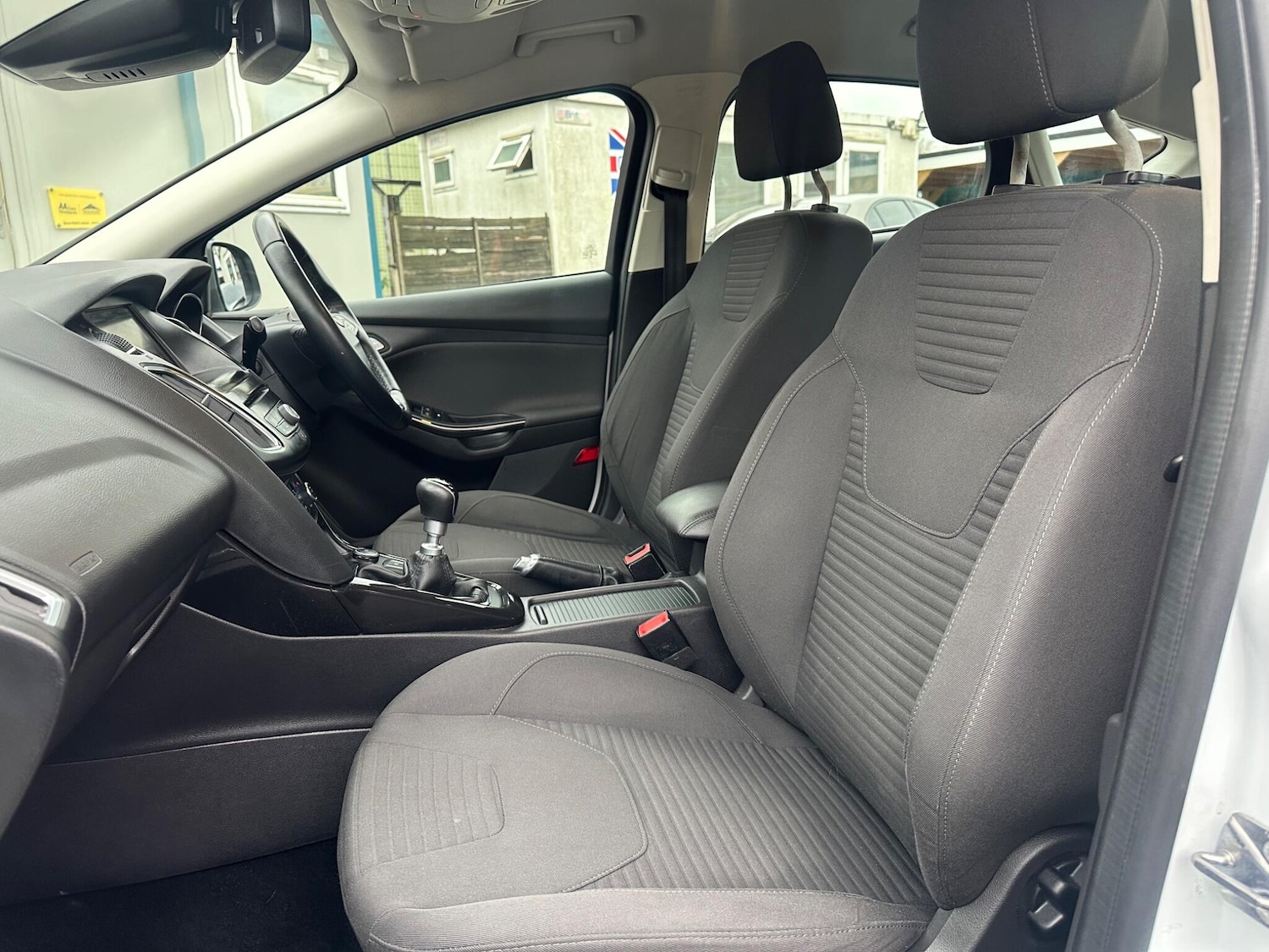 Used Ford Focus 2015 for sale - 76765364: Photo 13